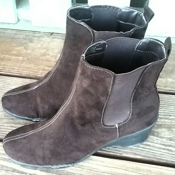 Aerosoles Ankle Boots - Picture 3 of 8